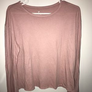 American Eagle pink tee with wide sleeves